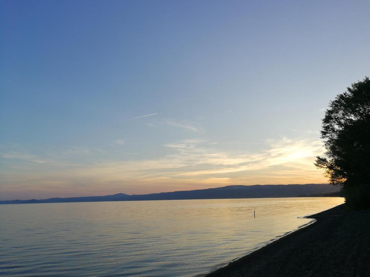 Bolsena Holiday House Bagian luar foto