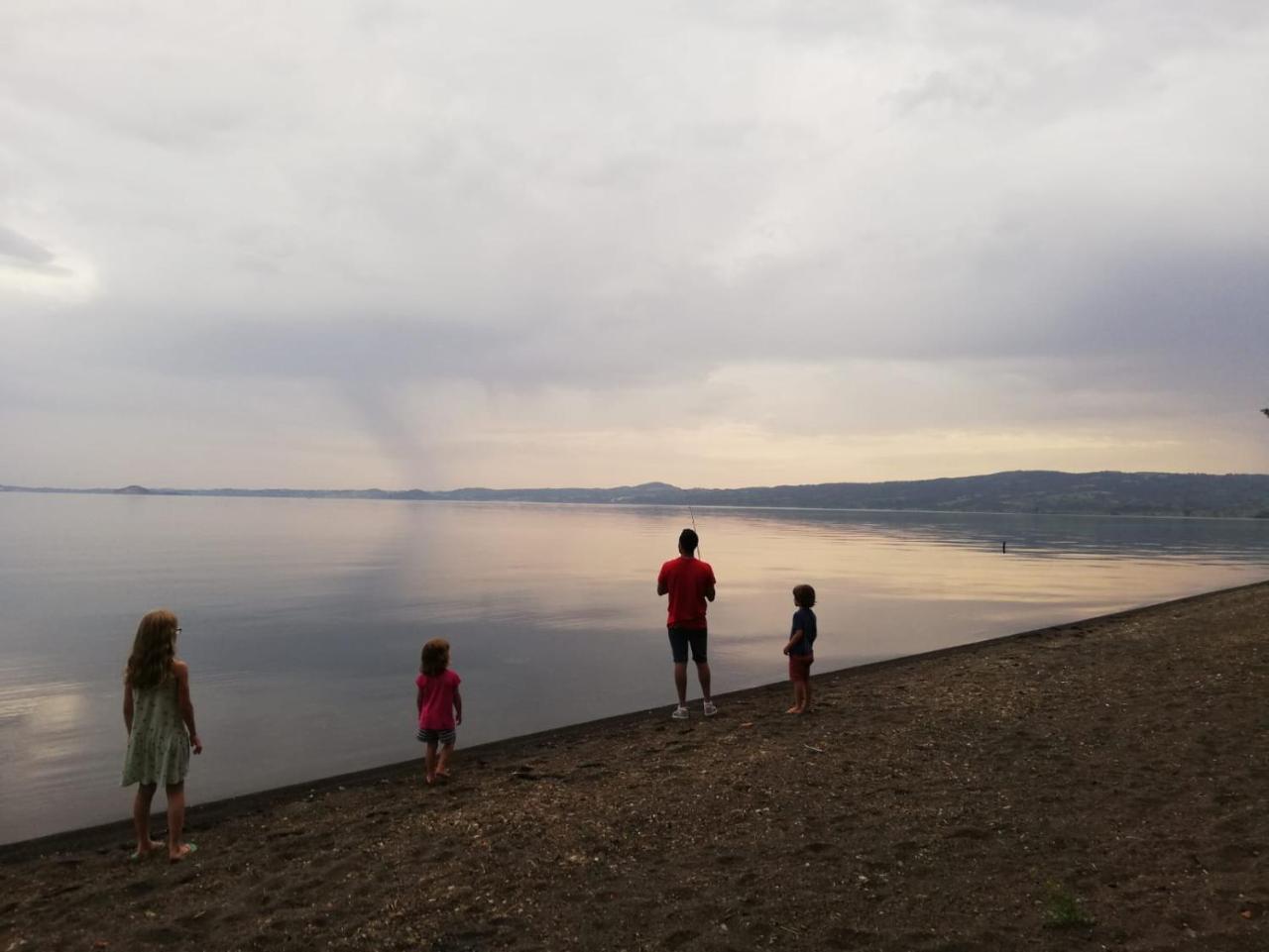 Bolsena Holiday House Bagian luar foto