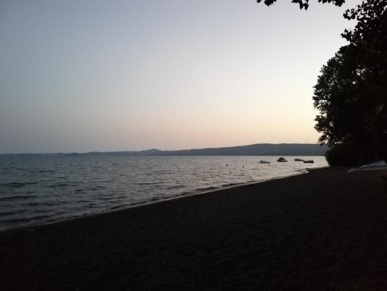 Bolsena Holiday House Bagian luar foto