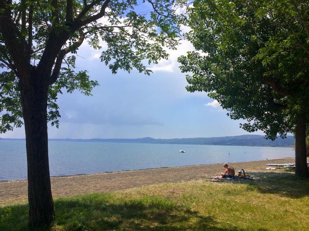 Bolsena Holiday House Bagian luar foto