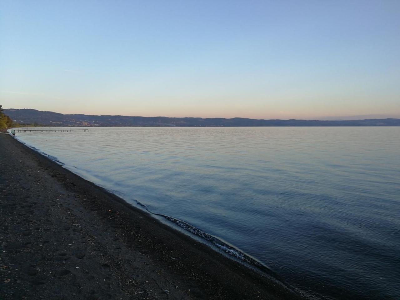 Bolsena Holiday House Bagian luar foto